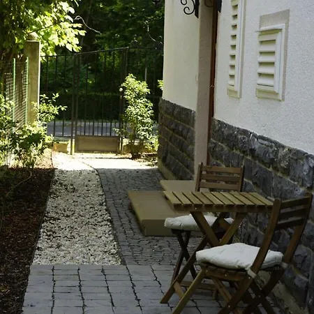 Tatil Evi Vertessy Haz