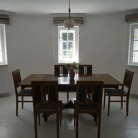 Vertessy Haz * Kestel